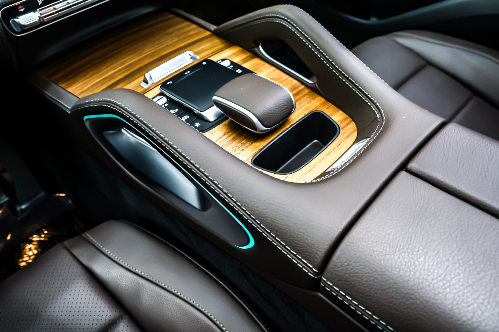 Certified Used 2023 Black Mercedes-Benz GLE 450 4MATIC® SUV image 15