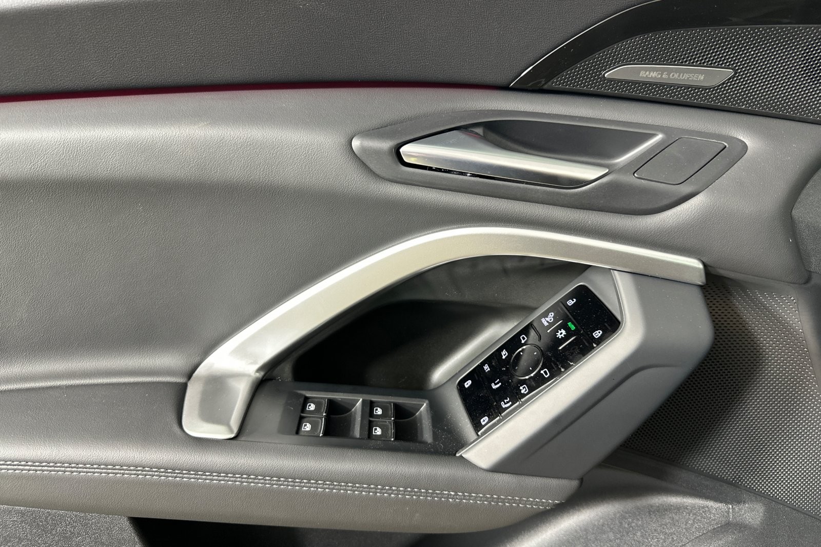 New 2025 District Green Metallic Audi Premium Plus 2.0 TFSI quattro image 10