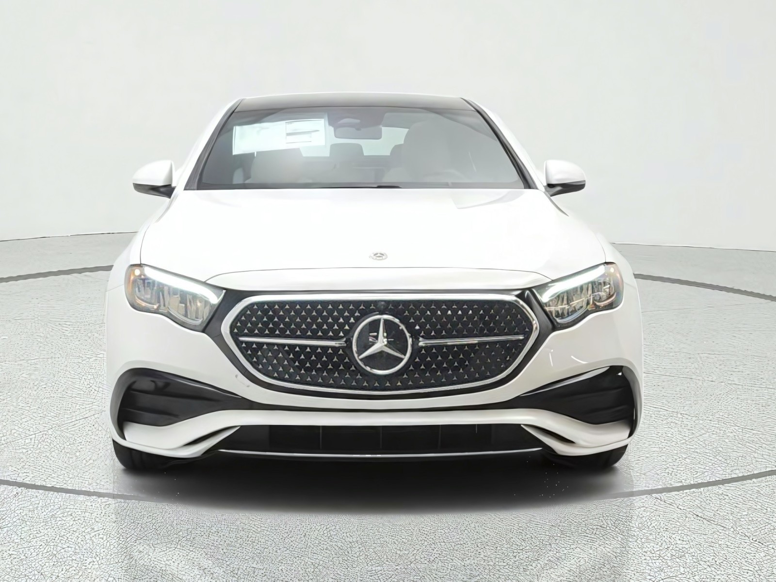 New 2027 Polar White Mercedes-Benz E 350 RWD Sedan image 2