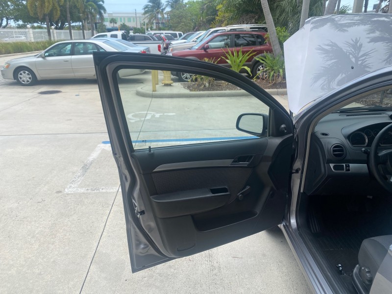 2011 Chevrolet Aveo LS LOW MILES 18,766 in , 