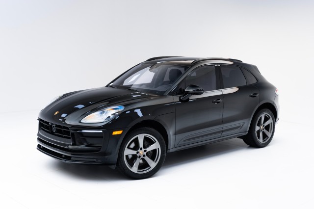 2024  Macan  in , 