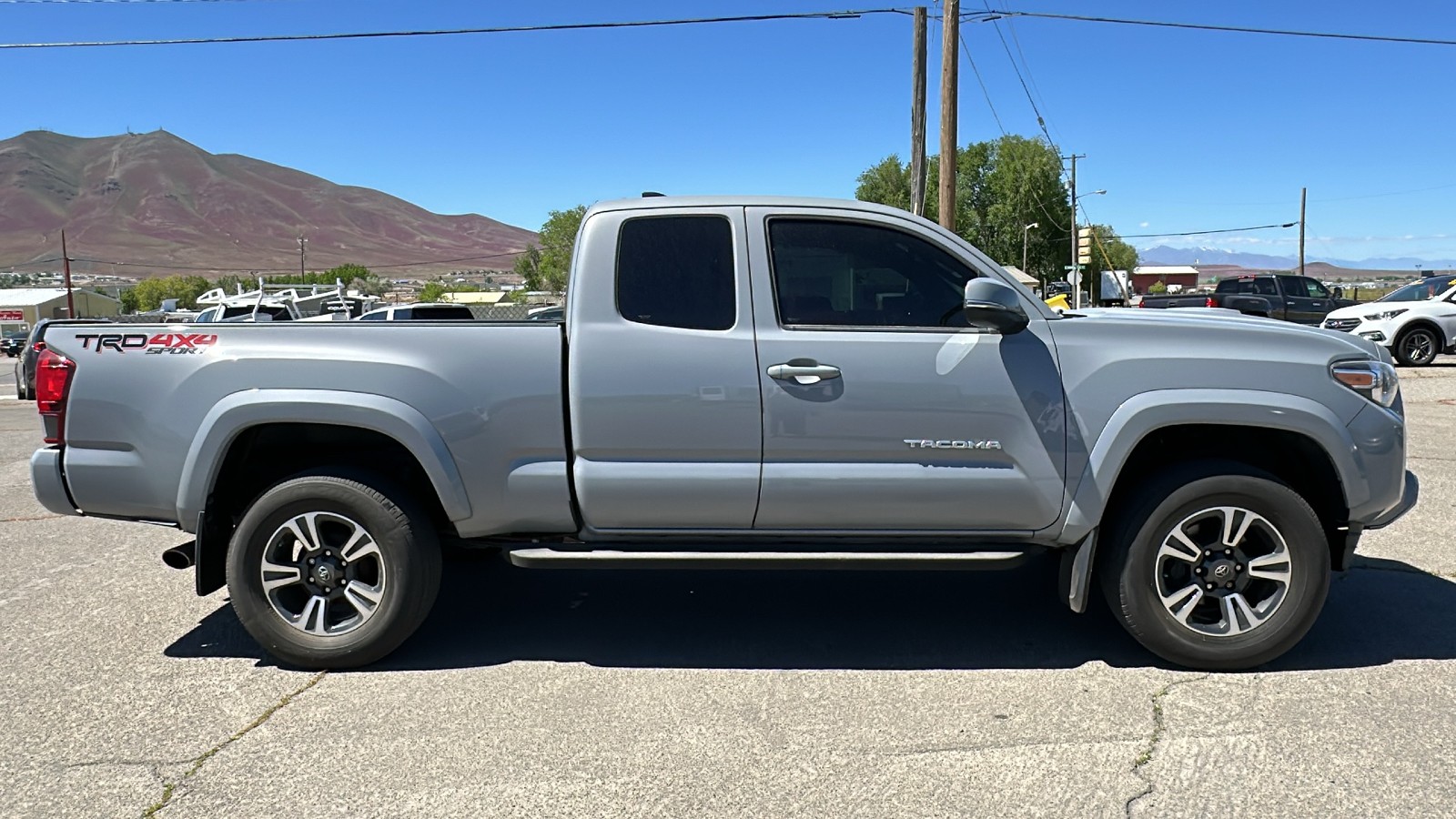 2019 Toyota Tacoma 4WD TRD Sport 2