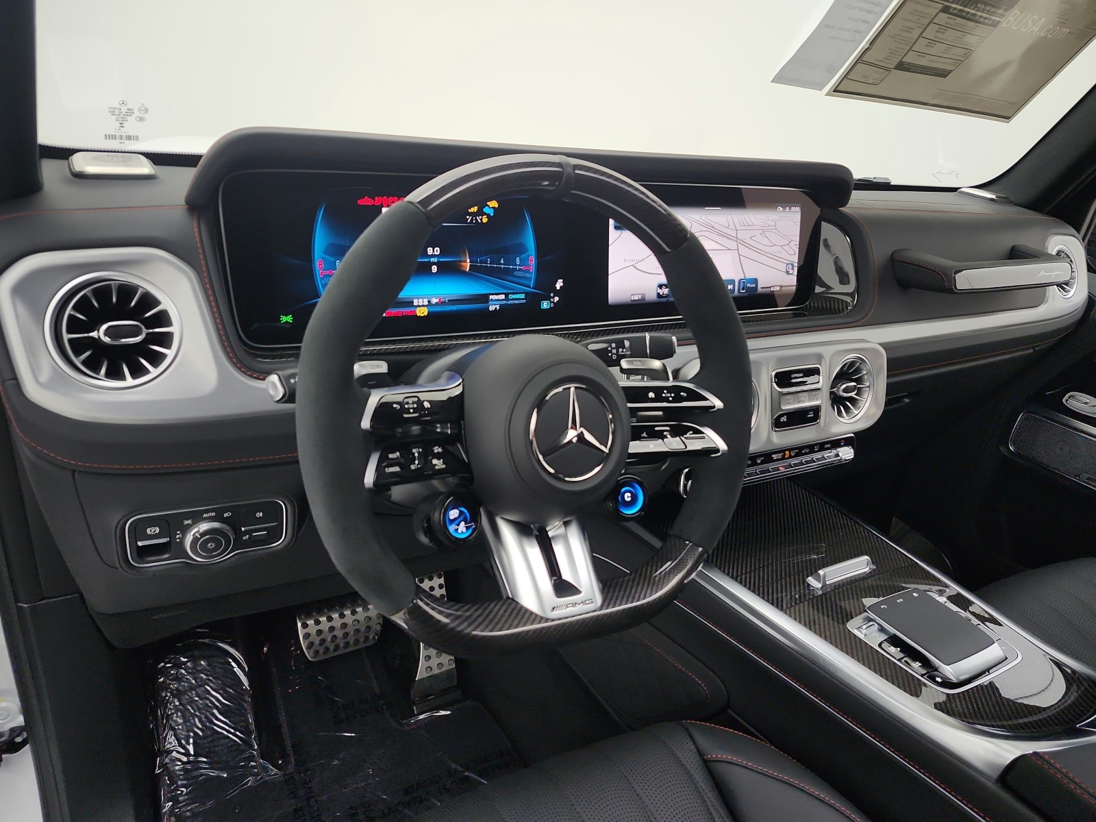 New 2026 MANUFAKTUR Moonlight White Metallic Mercedes-Benz AMG® G 63 SUV image 8