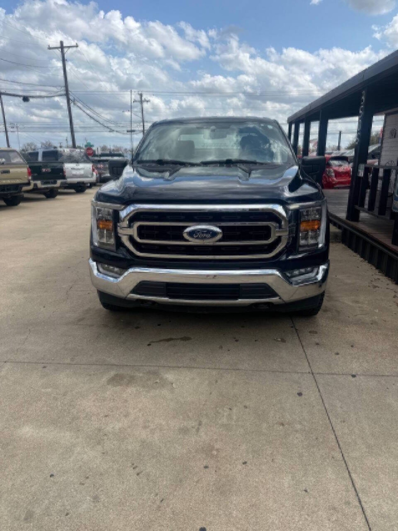 View vehicle photo 2