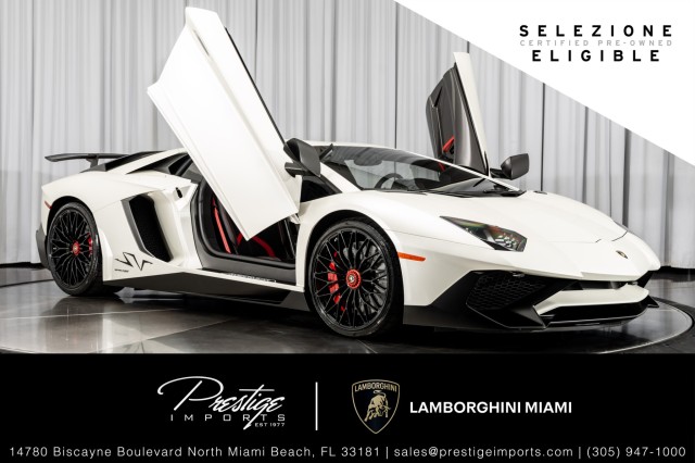 /2016 Lamborghini Aventador