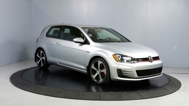 2015 Volkswagen Golf GTI SE 8