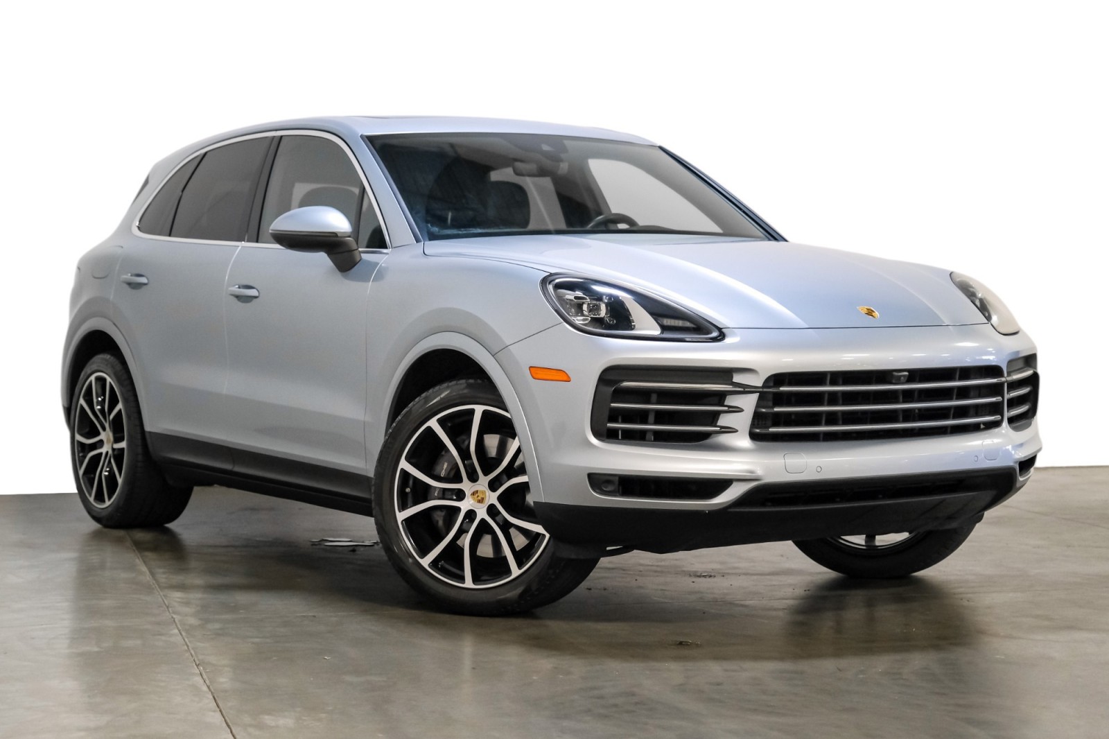 2021 Porsche Cayenne AWD 21Alloys PremiumPkg SoftCloseDoors SurroundView 4