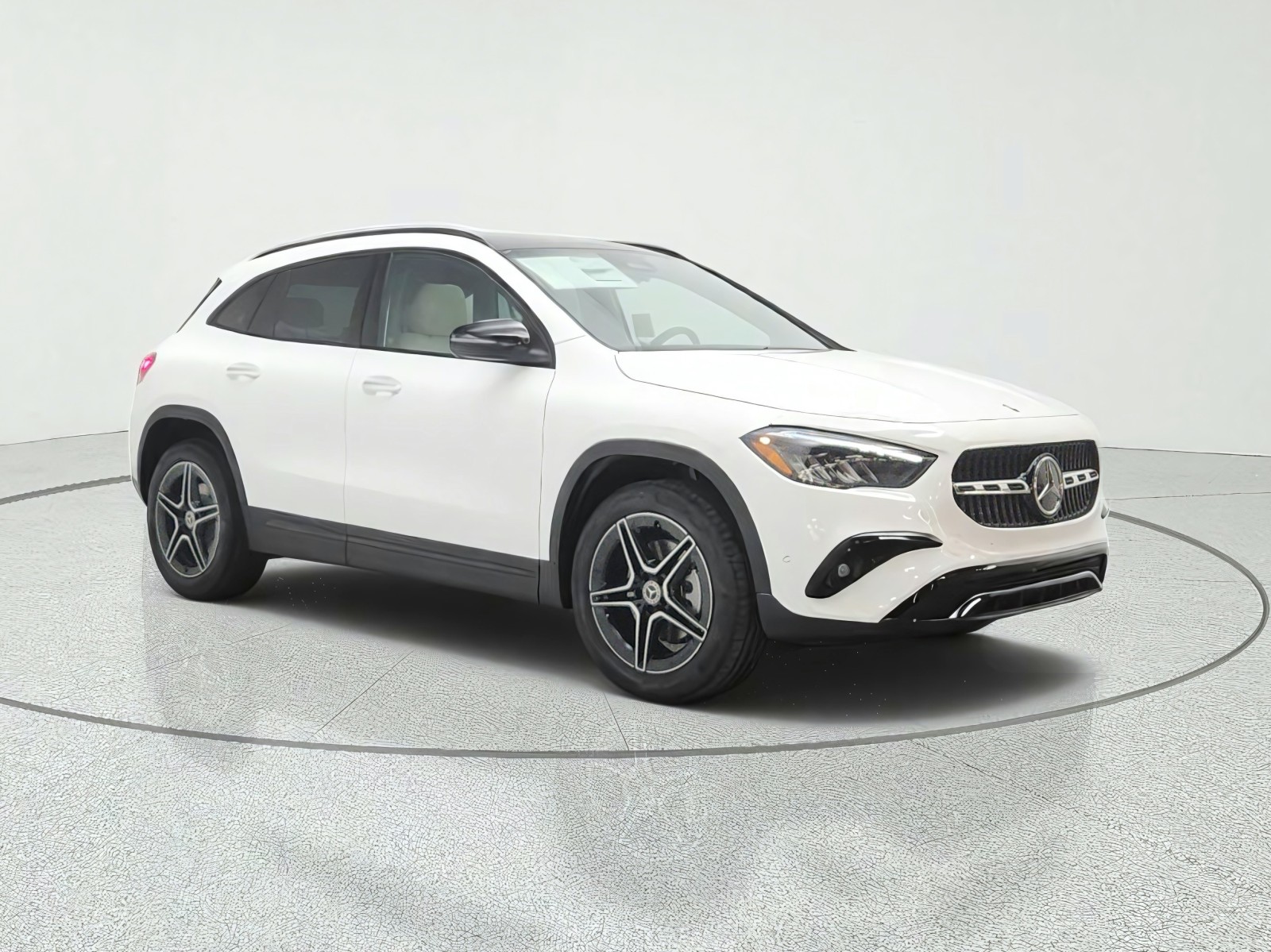 New 2026 Polar White Mercedes-Benz GLA 250 SUV image 3