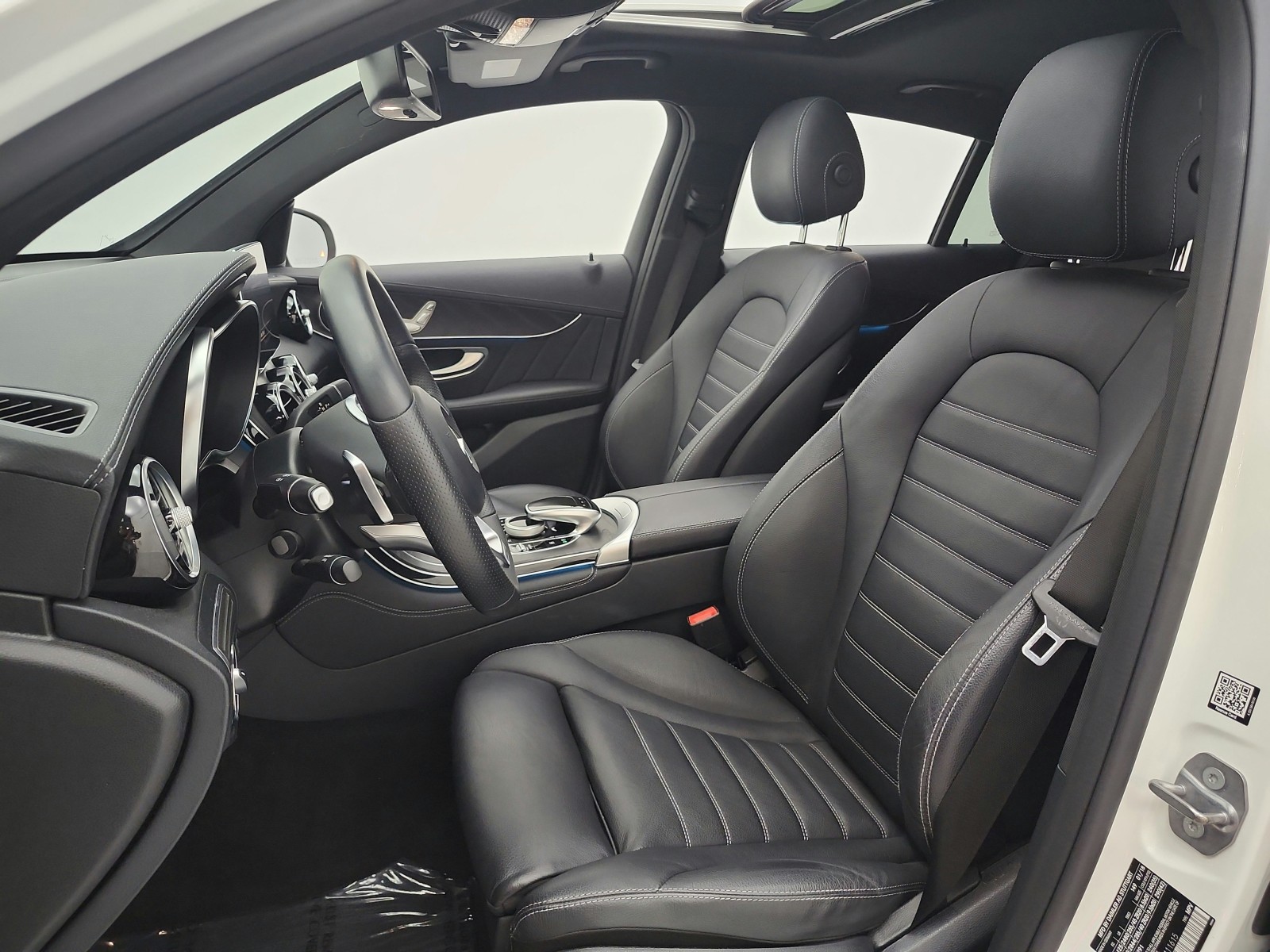 Used 2018 Polar White Mercedes-Benz GLC 300 4MATIC® Coupe image 39