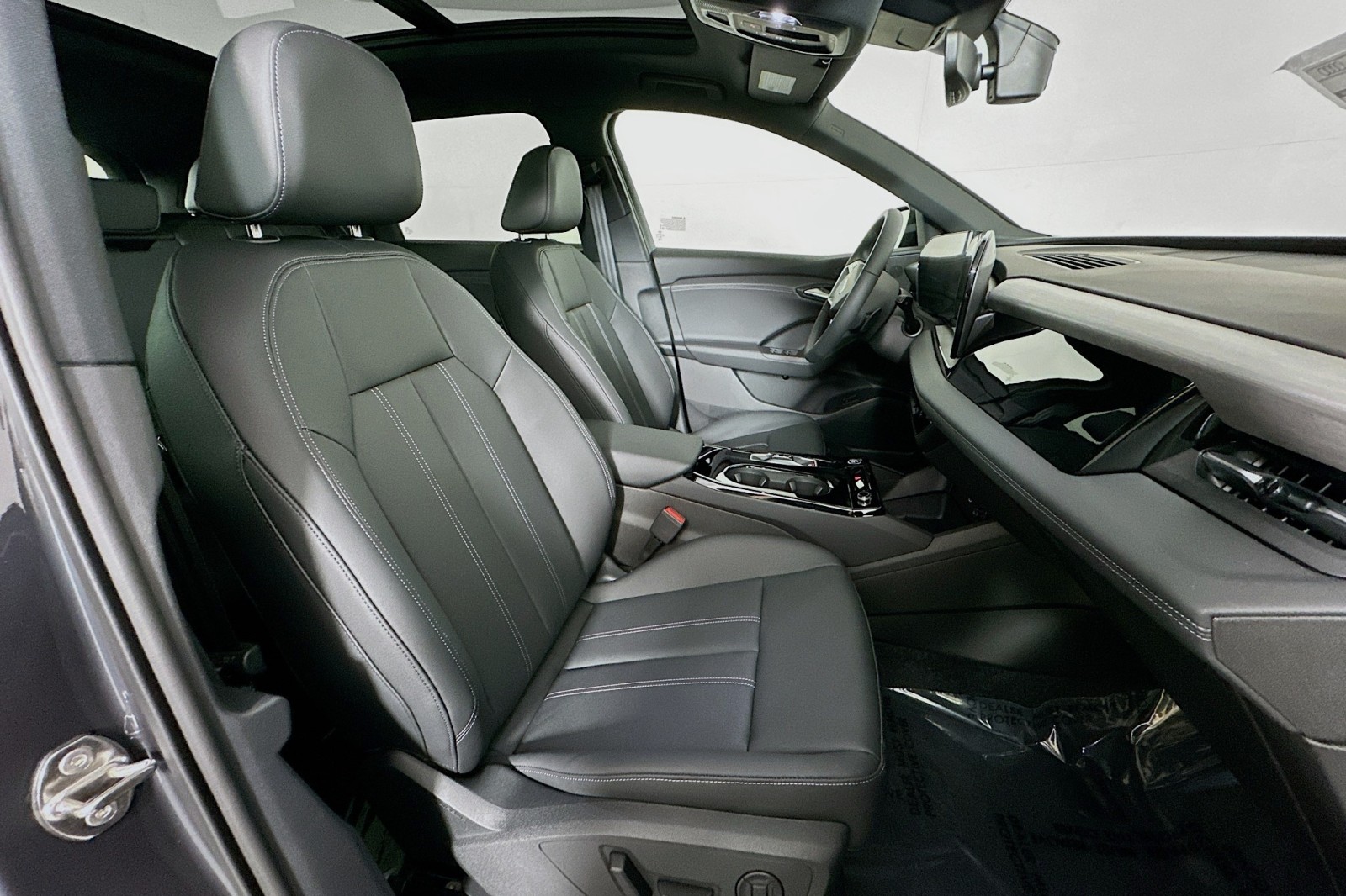 New 2027 Manhattan Gray Metallic Audi Premium image 8