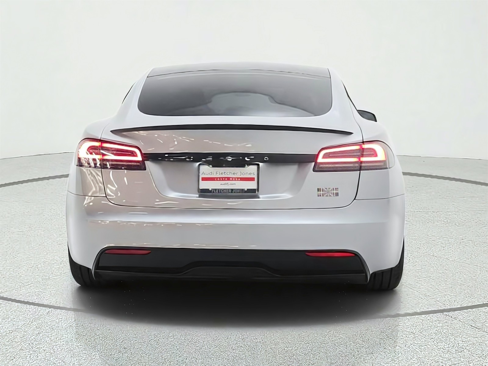 Used 2025 Lunar Silver Tesla Plaid image 6