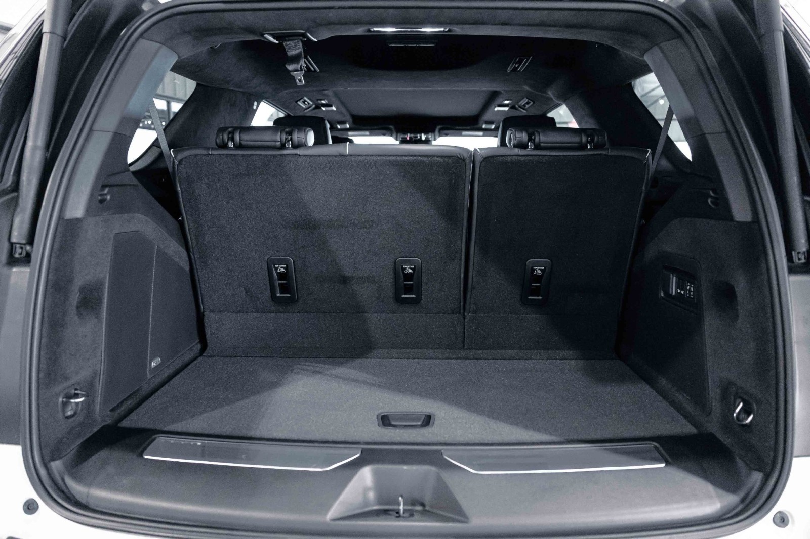 Used Car 2025 Cadillac Escalade  4wd Sport Platinum For Sale Under $130,000 In Boerne, Texas