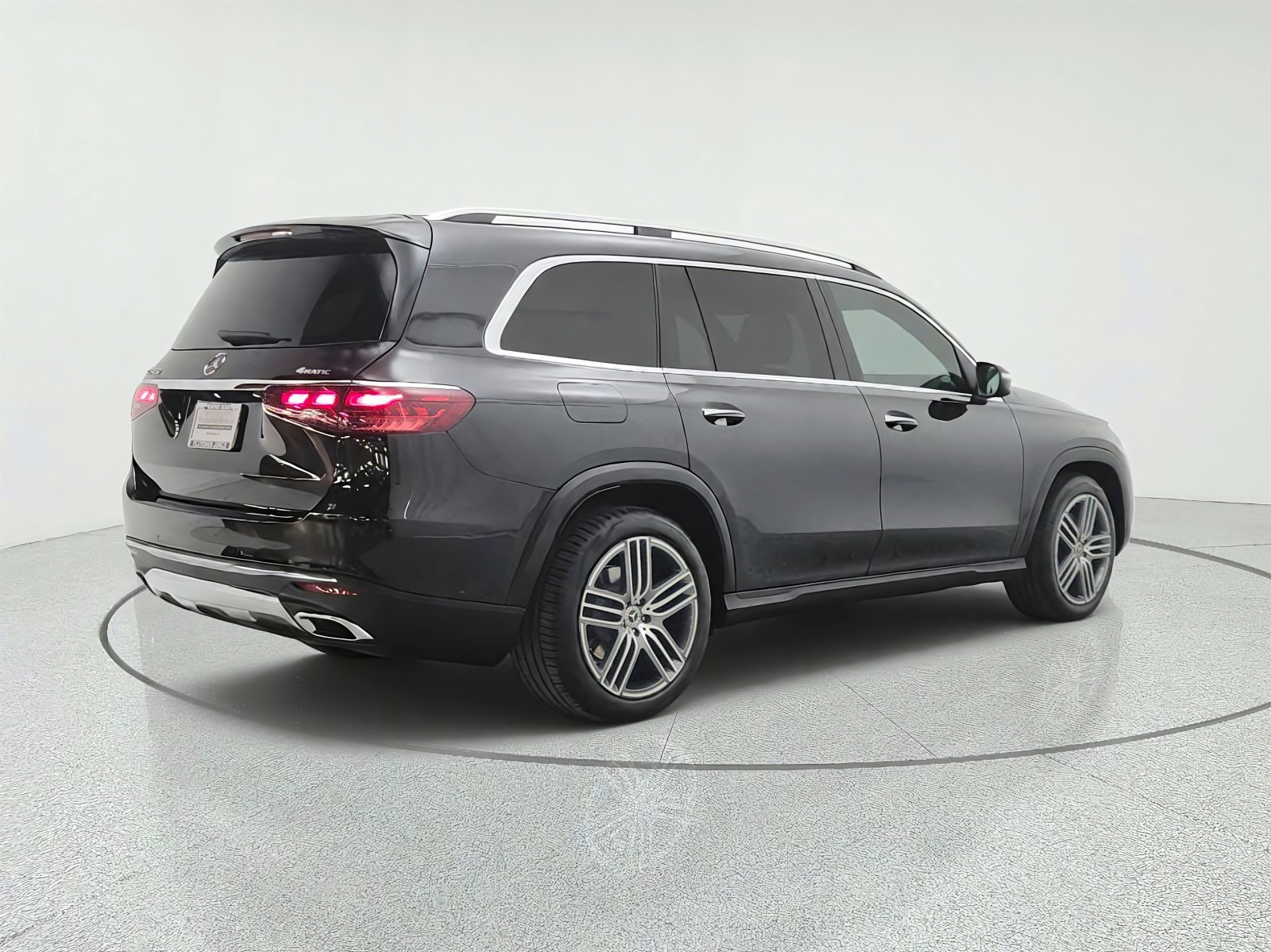 Certified Used 2026 Obsidian Black Metallic Mercedes-Benz GLS 450 4MATIC® SUV image 5