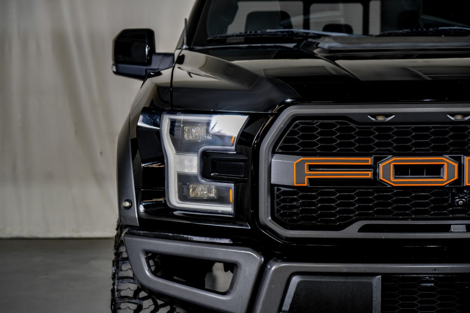 2017 Ford F-150 Raptor 40