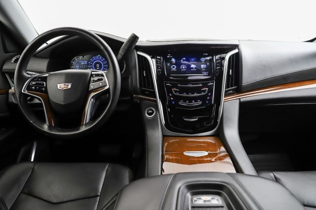 2020 Cadillac Escalade  17