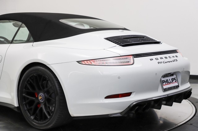 2015 Porsche 911 Carrera GTS 18