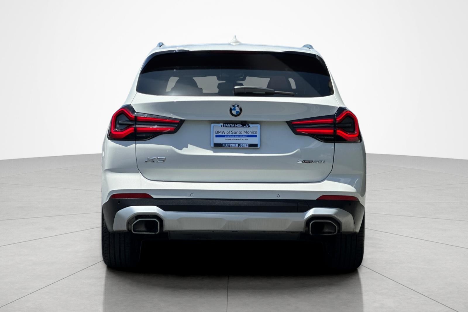 Certified Used 2023 Alpine White BMW sDrive30i image 4