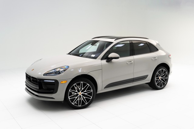 2025  Macan  in , 