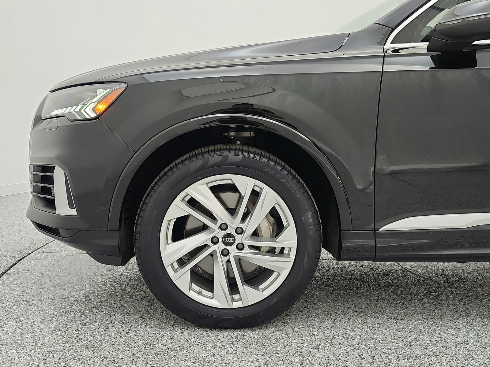 Used 2023 Mythos Black Metallic Audi Premium 55 TFSI quattro image 17