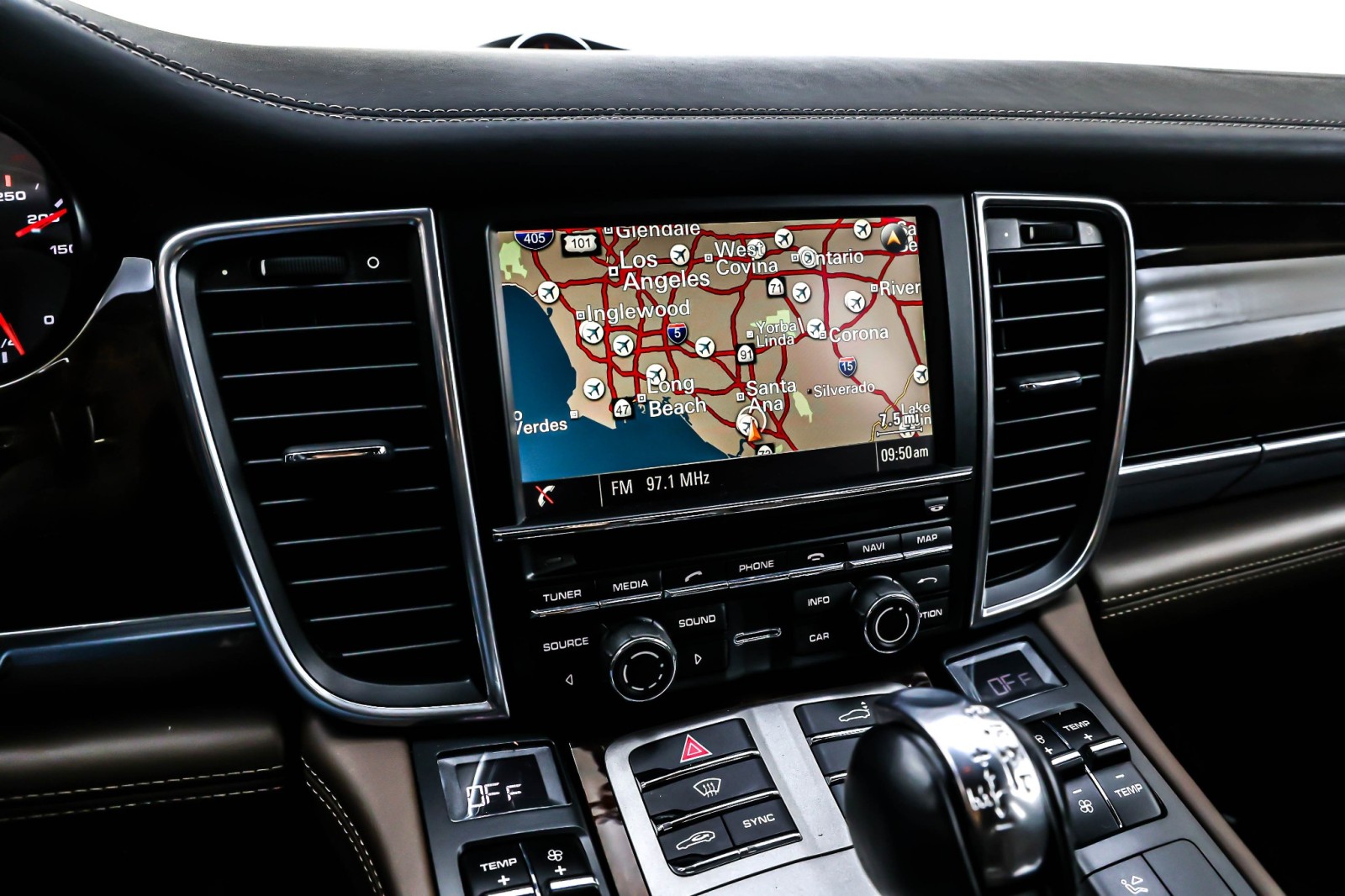 Used 2015 Jet Black Metallic Porsche 4dr HB Turbo image 19