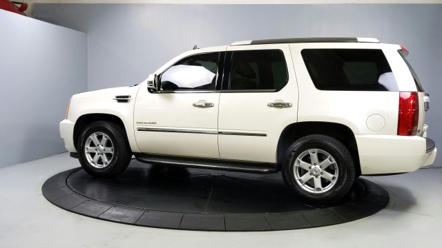 2012 Cadillac Escalade Luxury 4