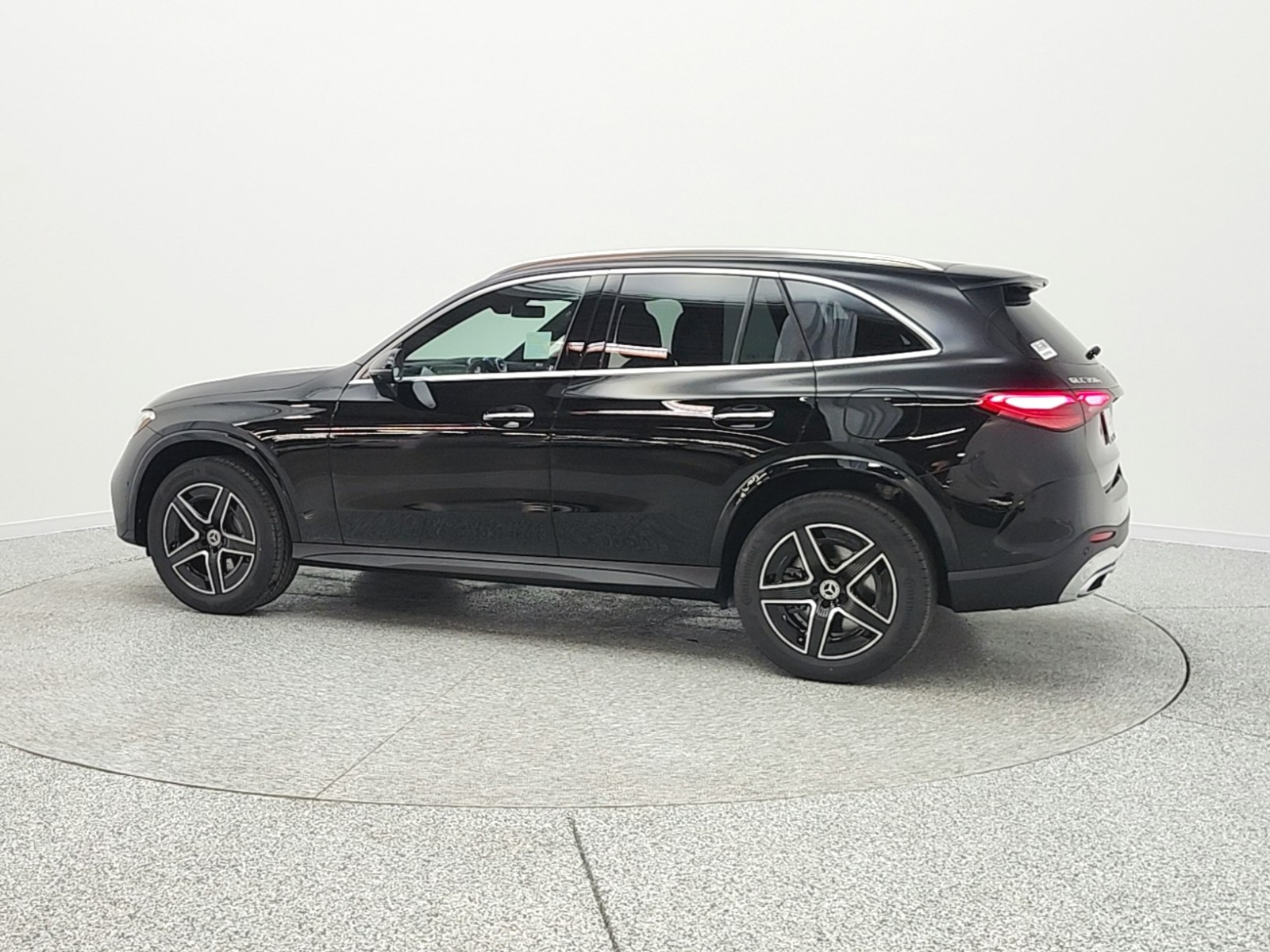New 2026 Black Mercedes-Benz GLC 350e image 8