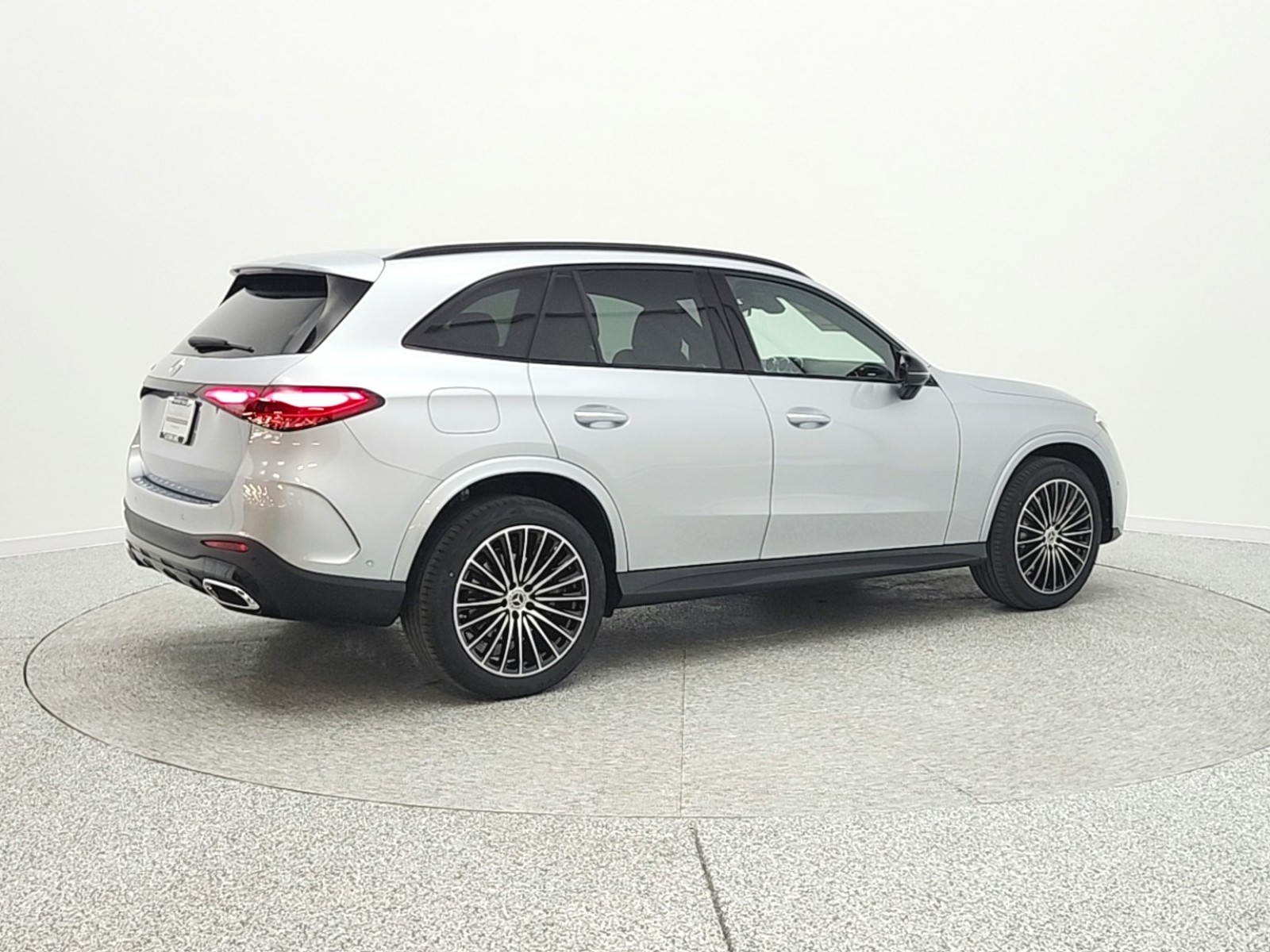 New 2026 Cirrus Silver Metallic Mercedes-Benz GLC 300 image 5