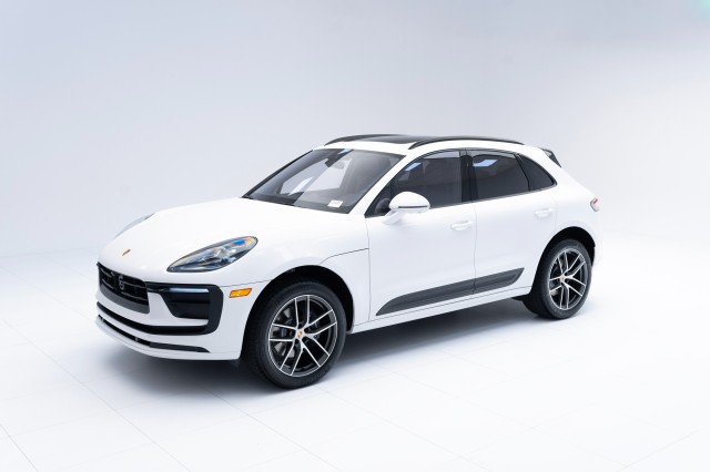 2024  Macan  in , 
