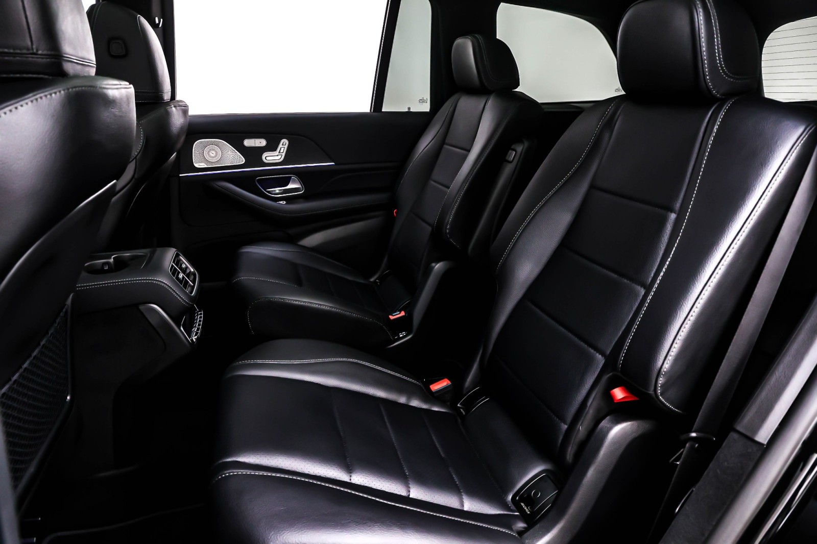 New 2026 Black Mercedes-Benz GLS 450 image 8