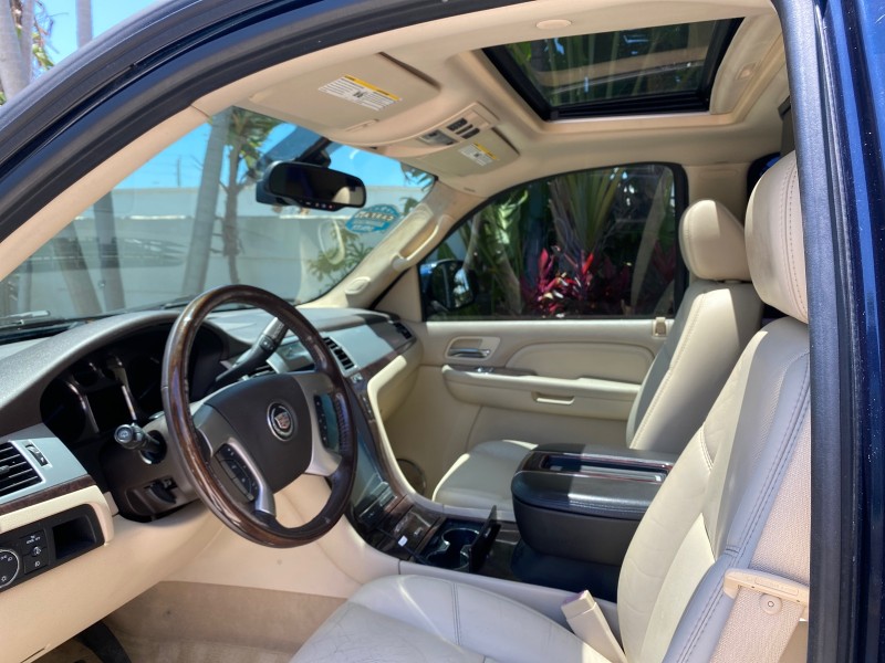 2007 Cadillac Escalade ESV SUNROOF AWD LOW MILES 47,118 in , 