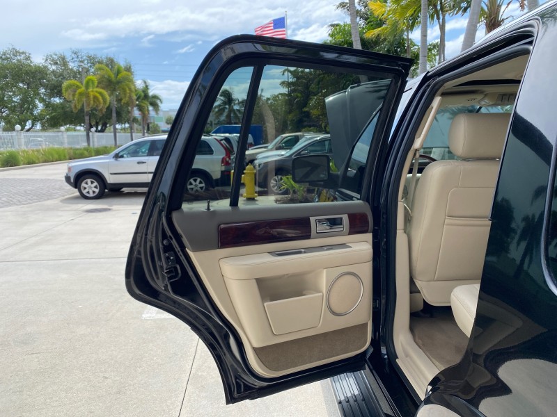 2004 Lincoln Navigator LOW MILES 67,511 SUNROOF in ,