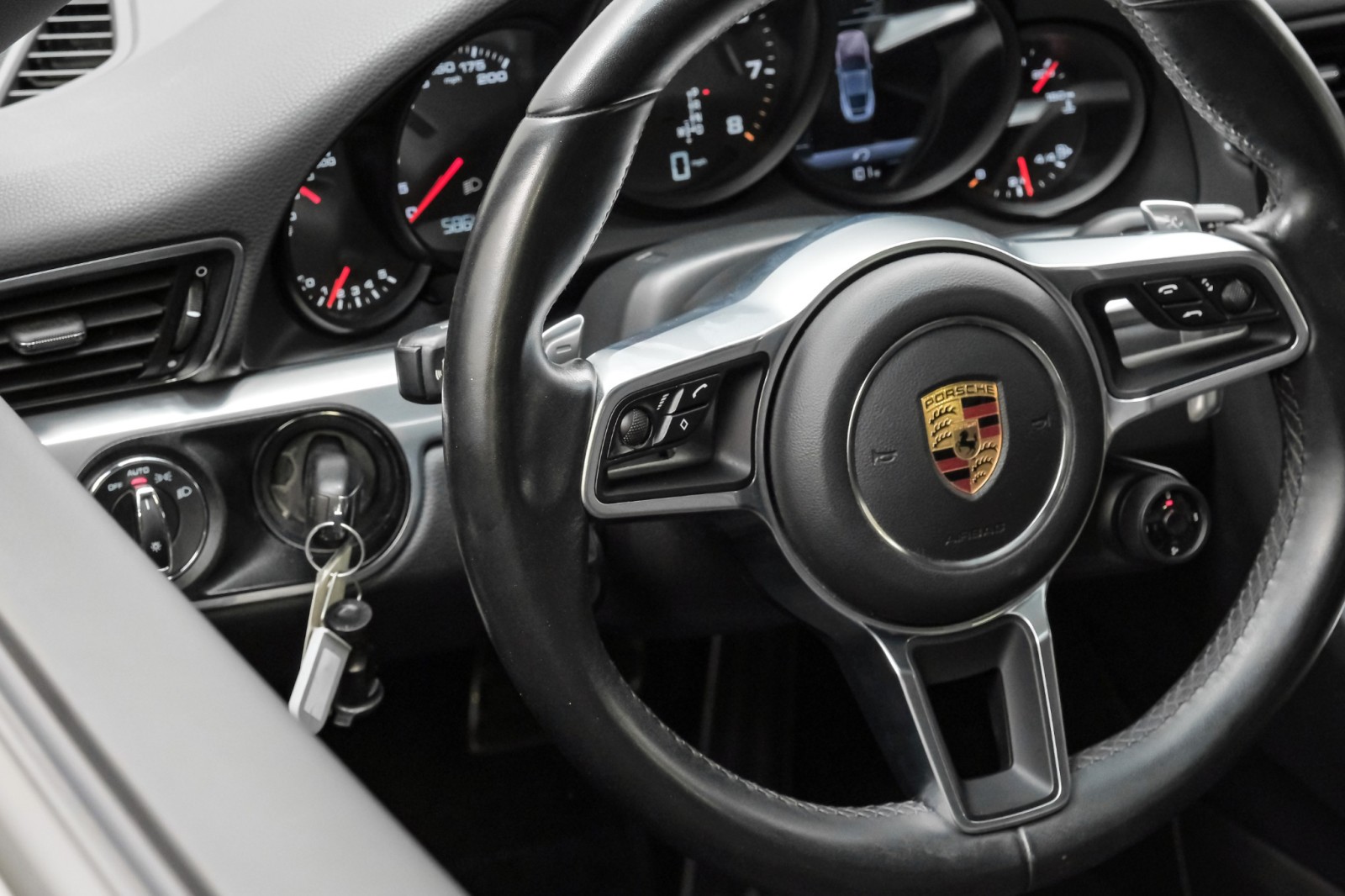 2018 Porsche 911 Carrera PremiumPkg GlassRoof SprtChrono SprtExhaus 18