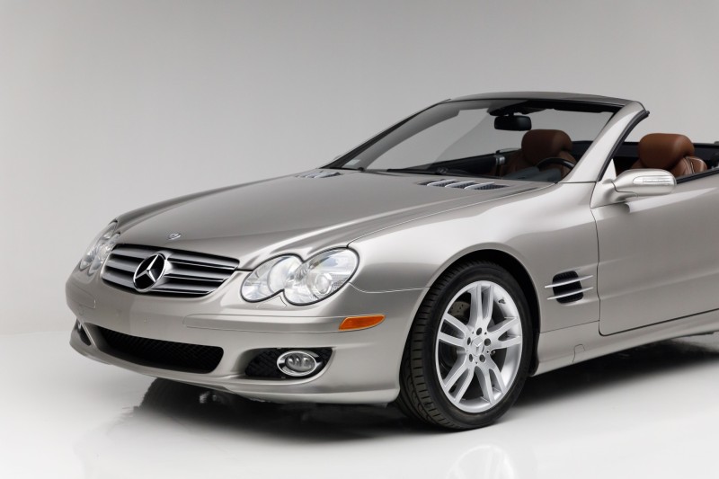 2007 Mercedes-Benz SL 550 50th Anniversary Edition 5.5L V8 in , 