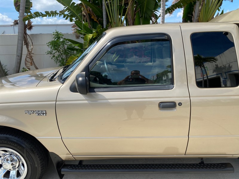 2002 Ford Ranger XLT X CAB CAMPER TOP LOW MILES 49,062 in , 