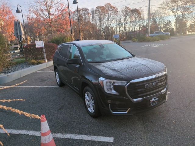 2022 GMC Terrain SLE 4