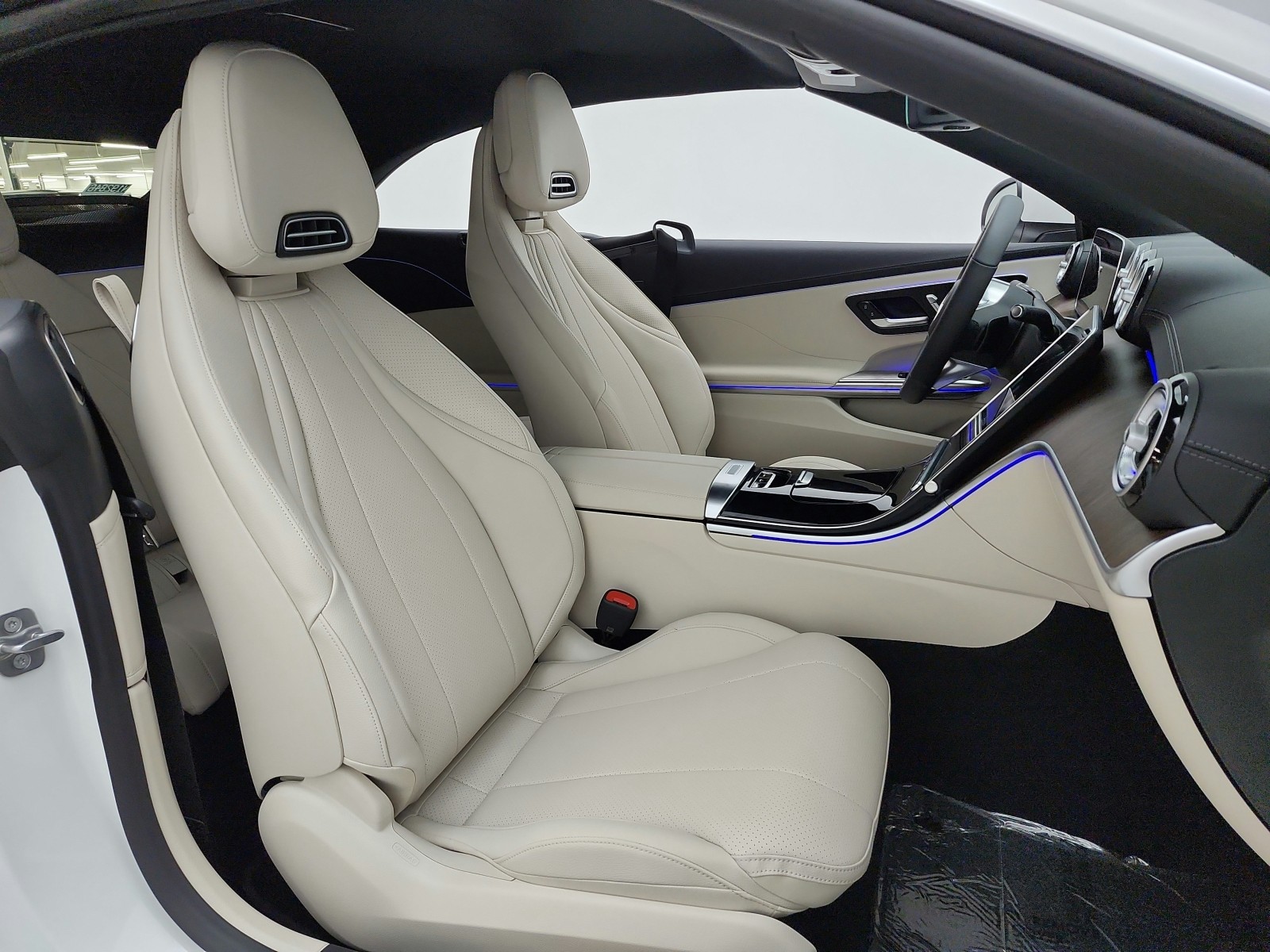 New 2027 Polar White Mercedes-Benz CLE 300 4MATIC® Cabriolet image 14