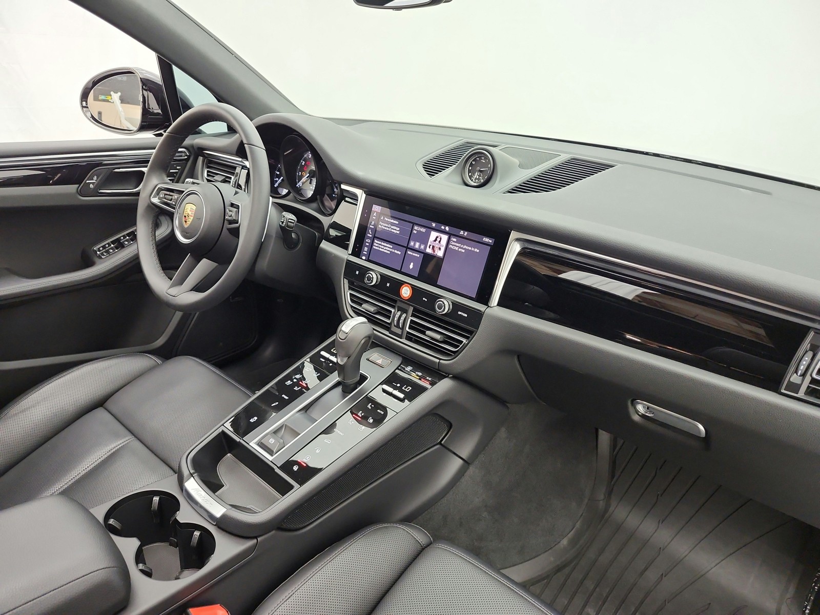 Used 2025 Black Porsche S AWD image 21