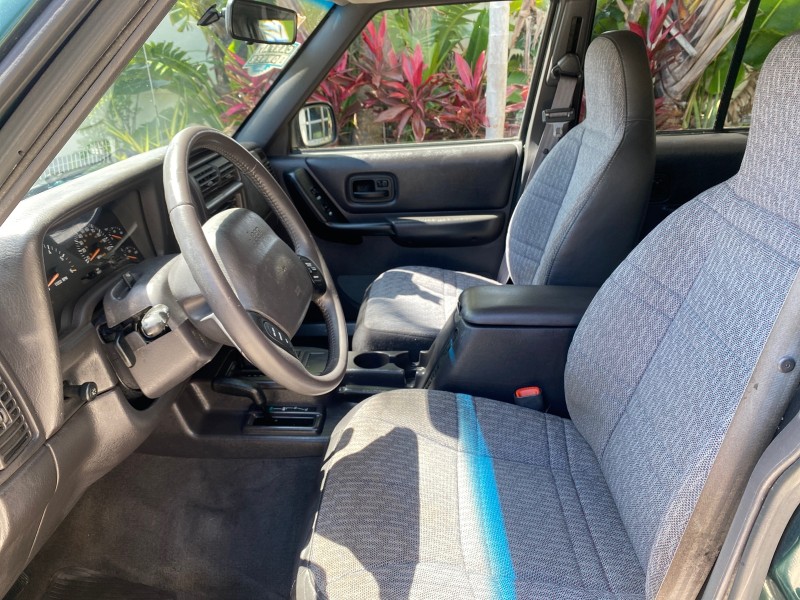 2000 Jeep Cherokee Sport 1 OWNER 4X4 AC 4.0 6YL in , 