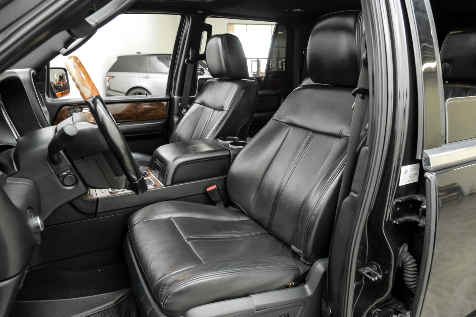 2015 Lincoln Navigator L 4WD 15