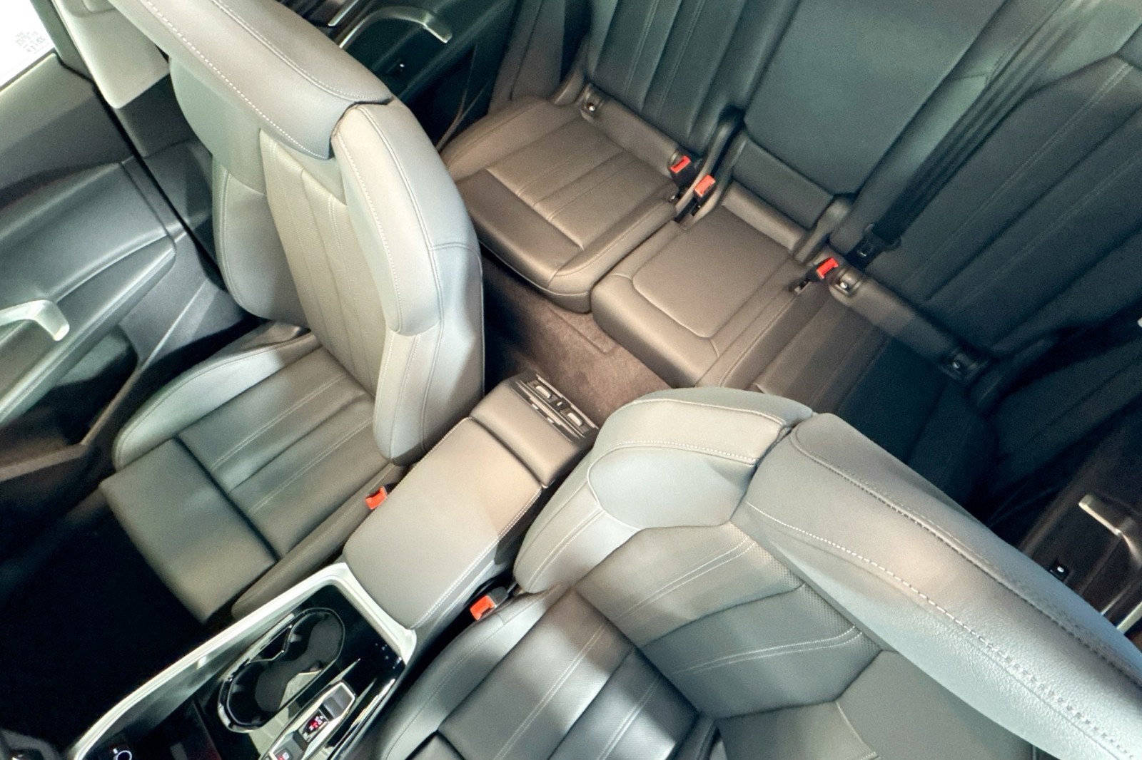 New 2025 Glacier White Metallic Audi Premium Plus 2.0 TFSI quattro image 18