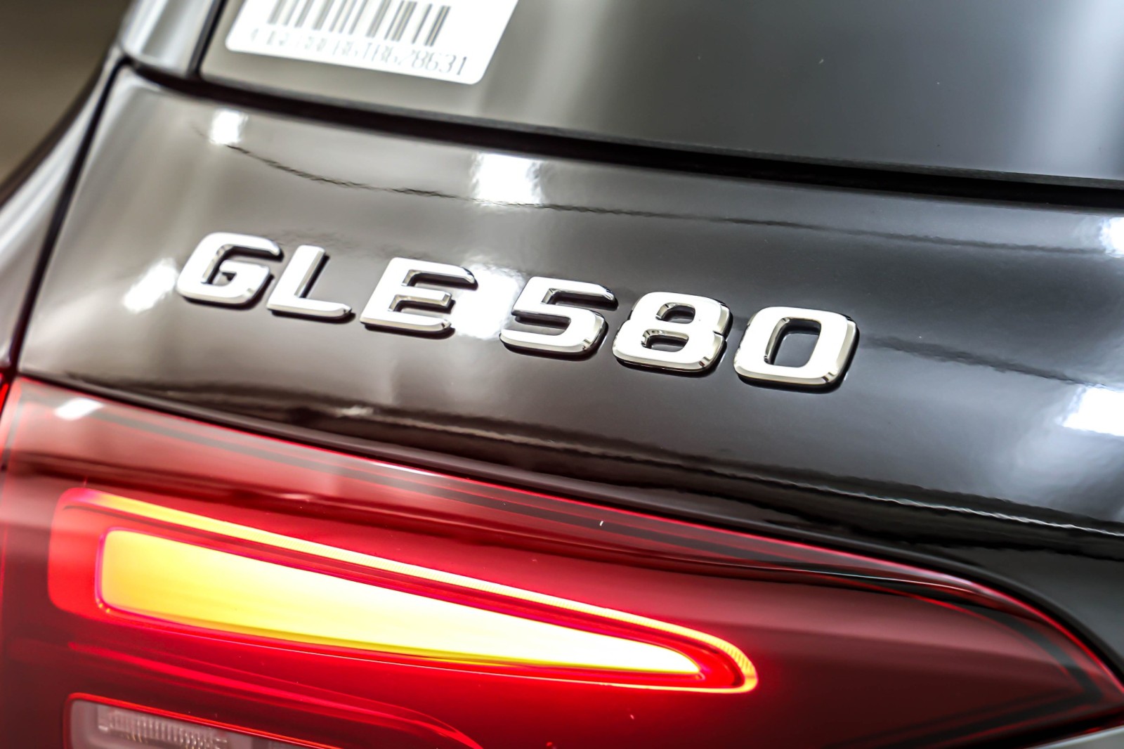 New 2026 Obsidian Black Metallic Mercedes-Benz GLE 580 image 9