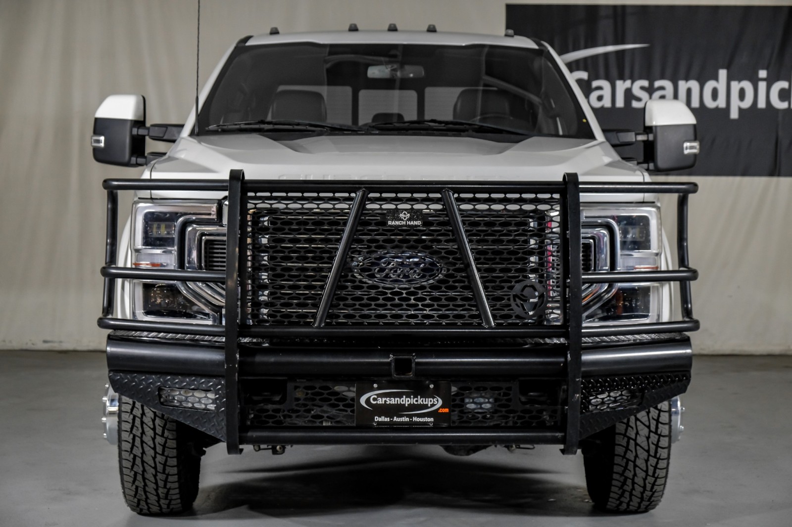 2022 Ford F-350 Lariat 3