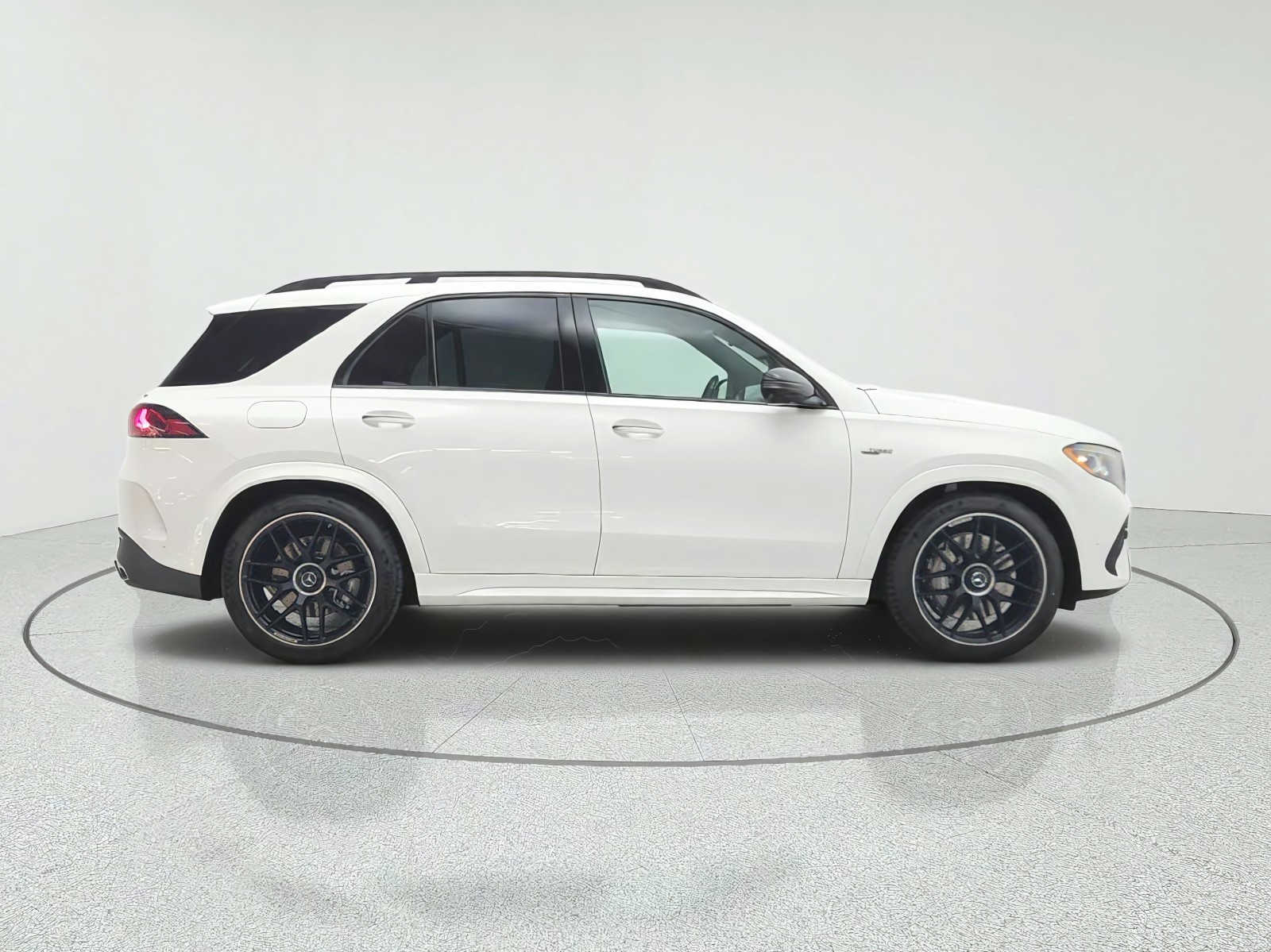 New 2027 Polar White Mercedes-Benz AMG® GLE 53e 4MATIC+ SUV image 4