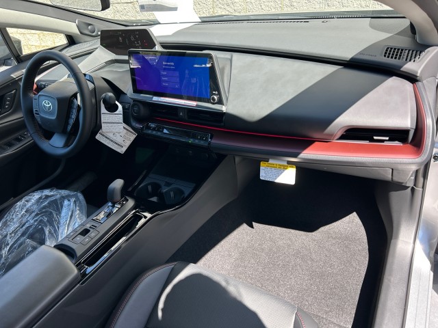 ToyotaPrius Plug-In Hybrid44