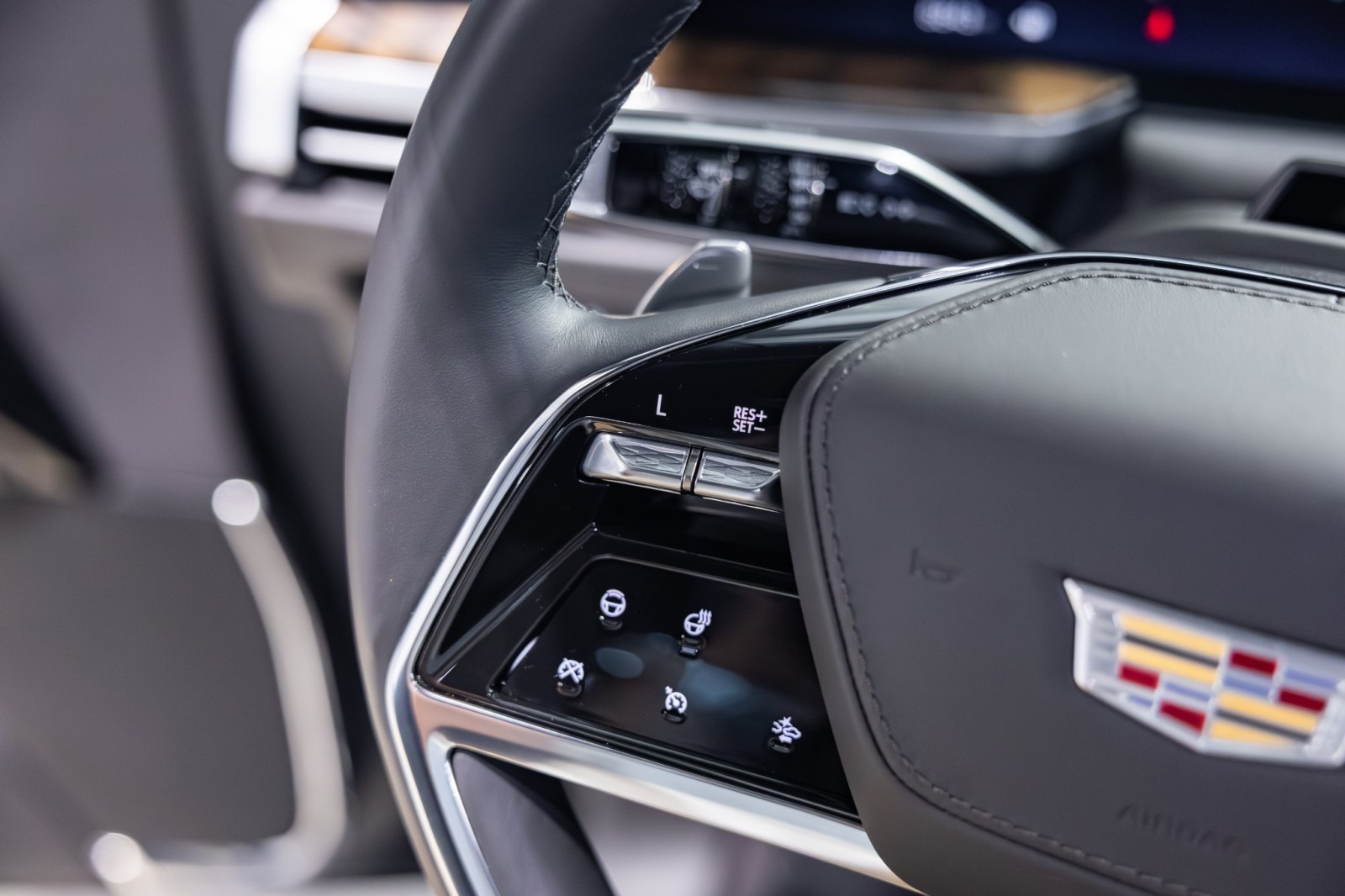 Used Car 2025 Cadillac Escalade  4wd Sport Platinum - Onyx Package For Sale Under $130,000 In Boerne, Texas