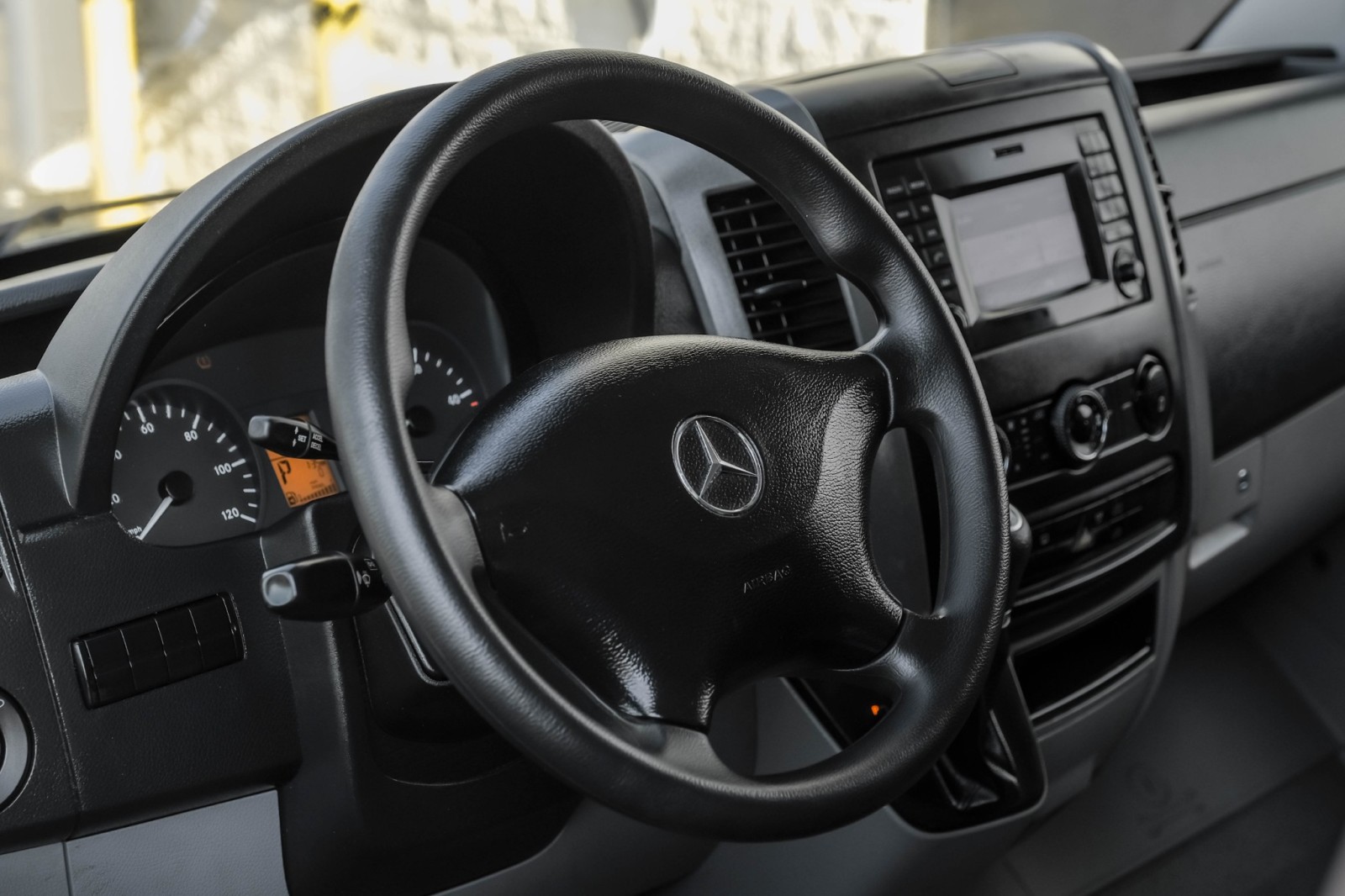 2016 Mercedes-Benz Sprinter 2500 CREW VAN AUTOMATIC DIESEL BLUETOOTH CRUISE CO 14