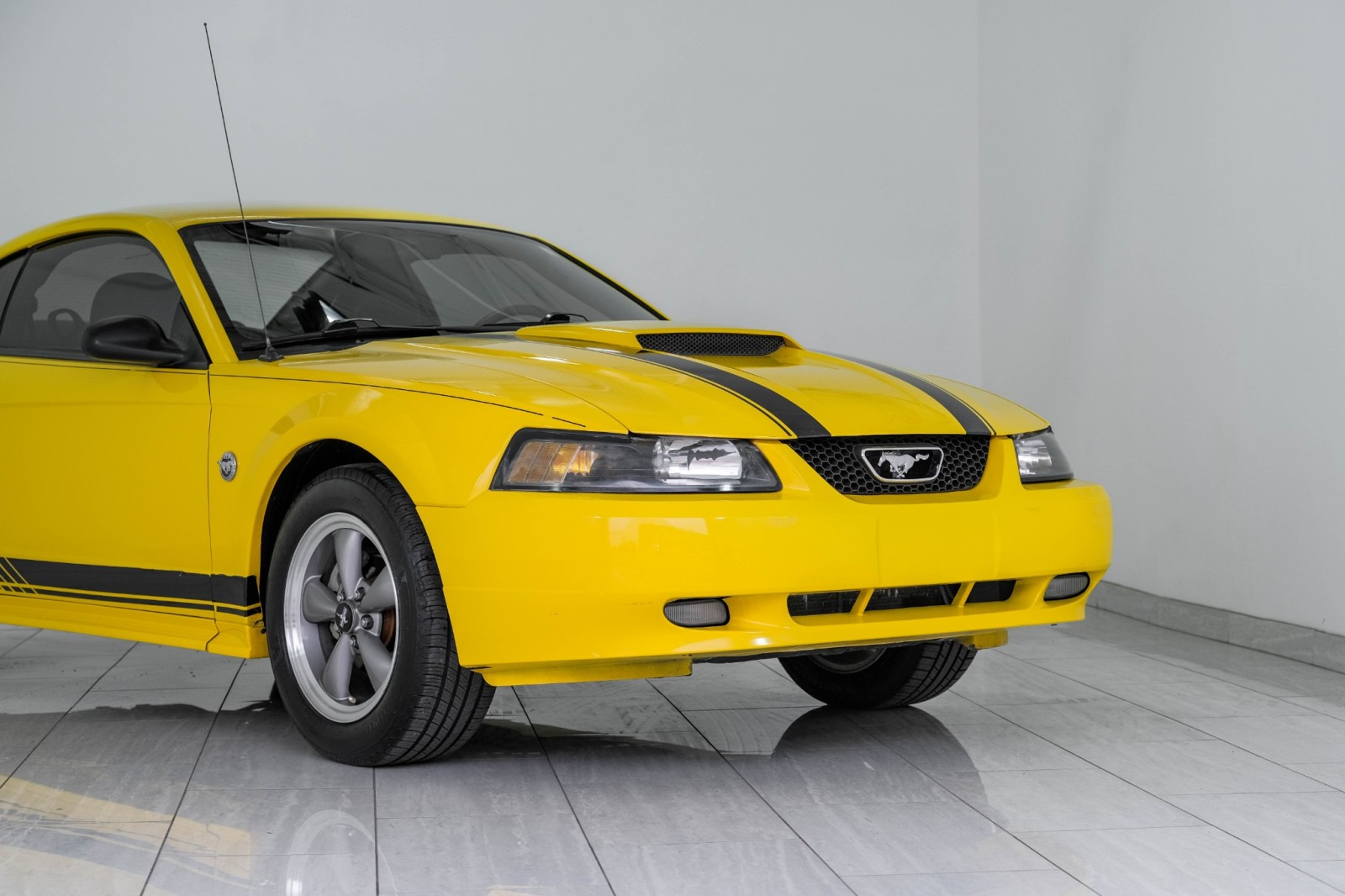 2004 Ford Mustang GT DELUXE LEATHER SEATS MACH AUDIO SYSTEM CRUISE C 6