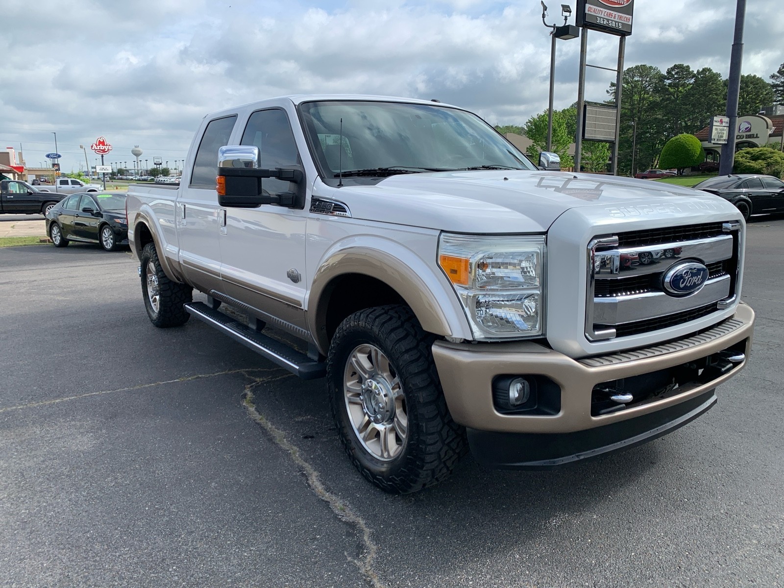 View vehicle photo 6