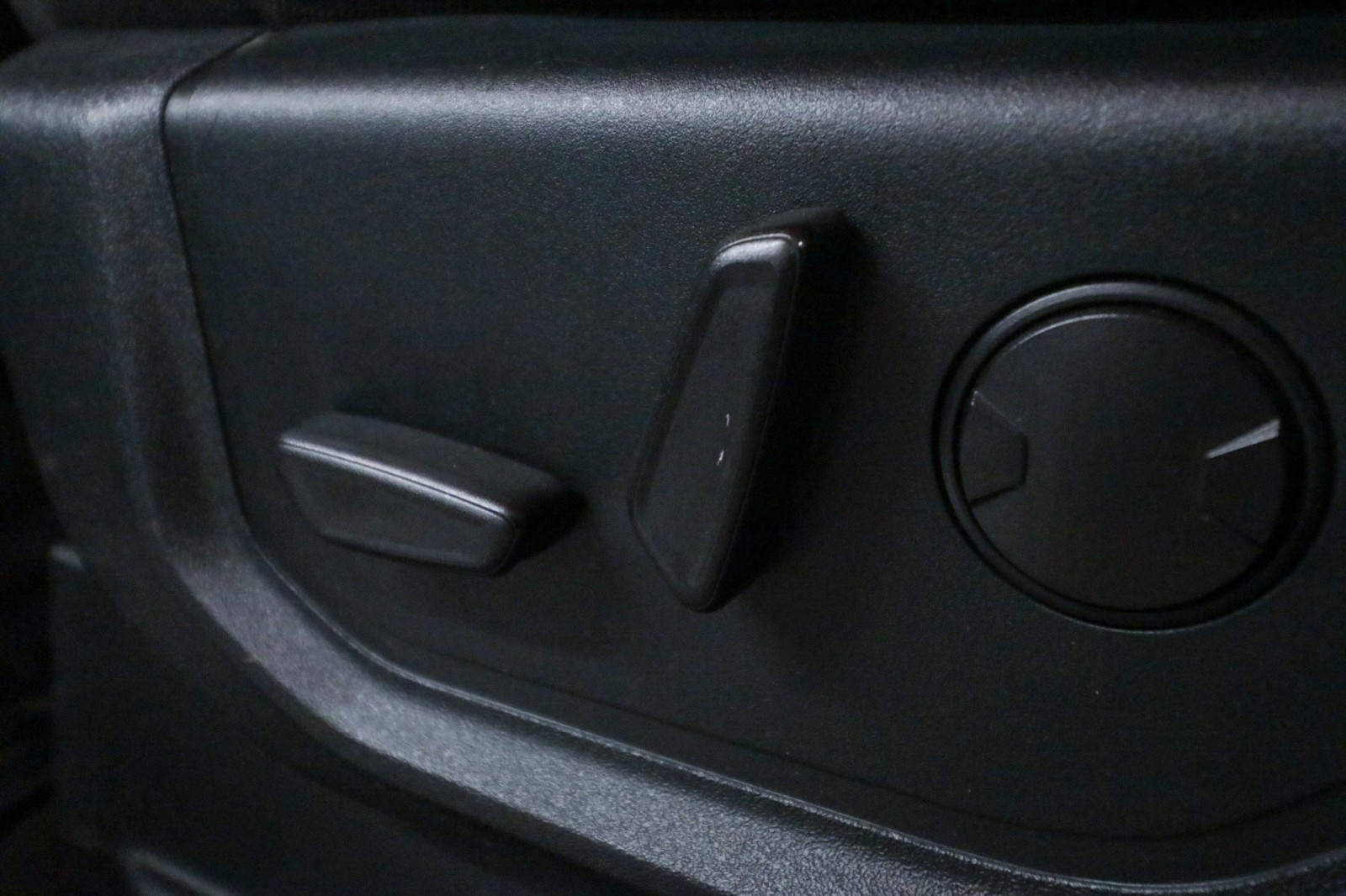 Used Car 2020 Ford F-150  Xlt For Sale Under $25,000 In Austin, Texas