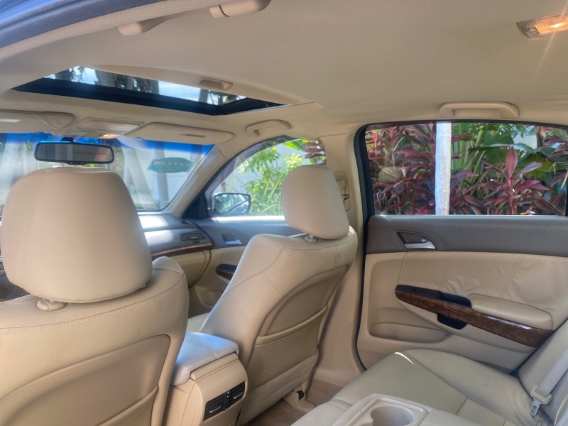 2010 Honda Accord Sdn EX-L LOW MILES 68,167 in , 